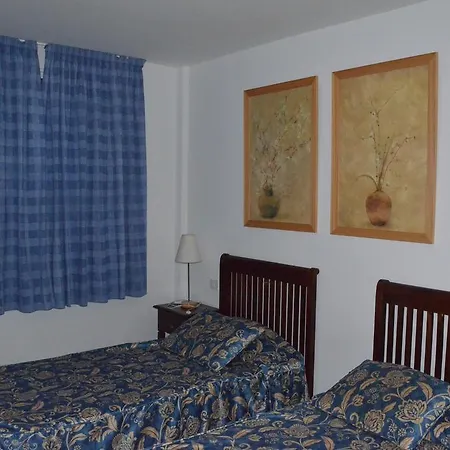 Avenida Apartment *